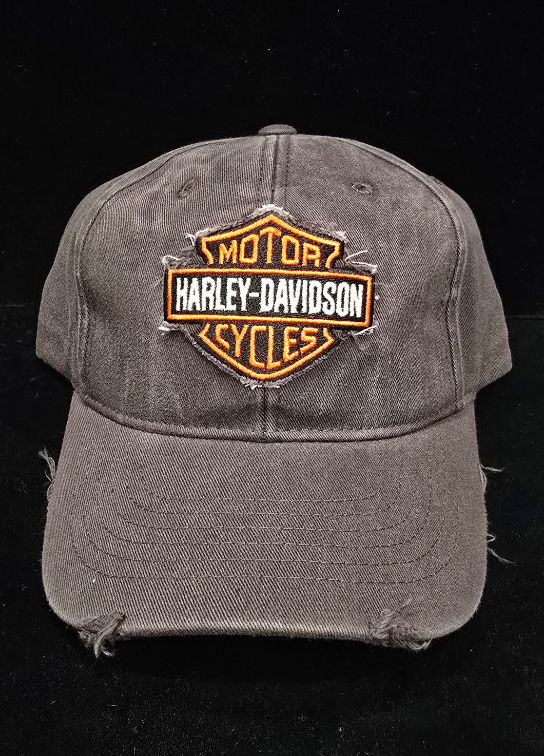 Battlefield Harley-Davidson® Distressed B&S logo Baseball Cap   5029018003